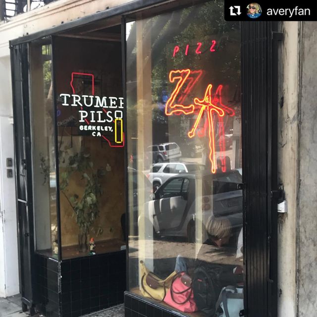 The Za Pizza storefront on Hyde Street