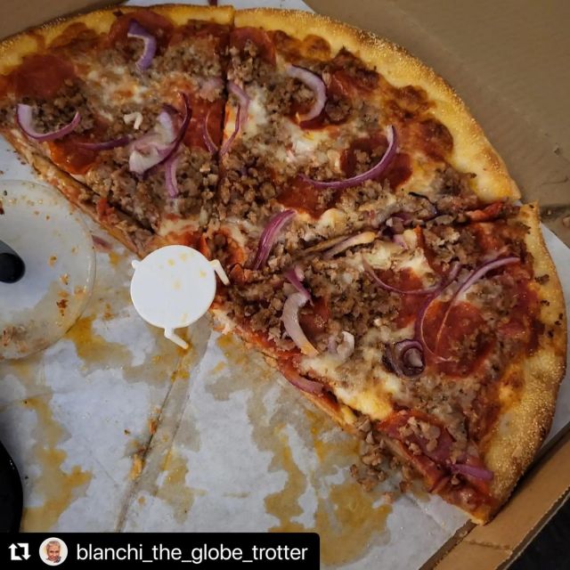 #Repost @blanchi_the_globe_trotter ・・・ When in SF @zapizzasf is a must!!! Onion. Pepperoni and sausage. OMG, PURE HEAVEN.